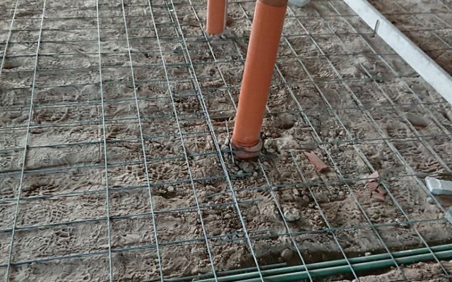 Obra Ruta 8 y Quito